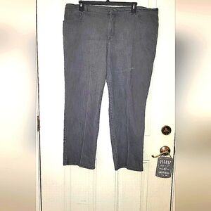 Gloria Vanderbilt Amanda style Black Jeans 22W